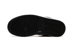 Air Jordan 1 Low SE "Black/Black/Racer Pink/Pale Ivory" IR0842 010