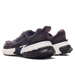 V2K Run - Velvet Brown/Baroque Brown/White