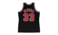 NBA Scottie Pippen Swingman Alternate Jersey "1997 Chicago Bulls - Black" SMJYGS18151 CBUBLCK97SPI