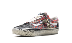 Premium Old Skool "Charms Red Black" VN000D9VBOS