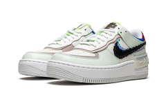 AF1 SHADO SE WMNS"Pixel Swoosh" CV8480 300