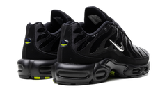 Air Max Plus "Metallic Black" FJ2591 001